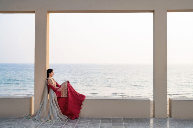 Creative Ways To Style Pakistani Summer Unstitched Dresses