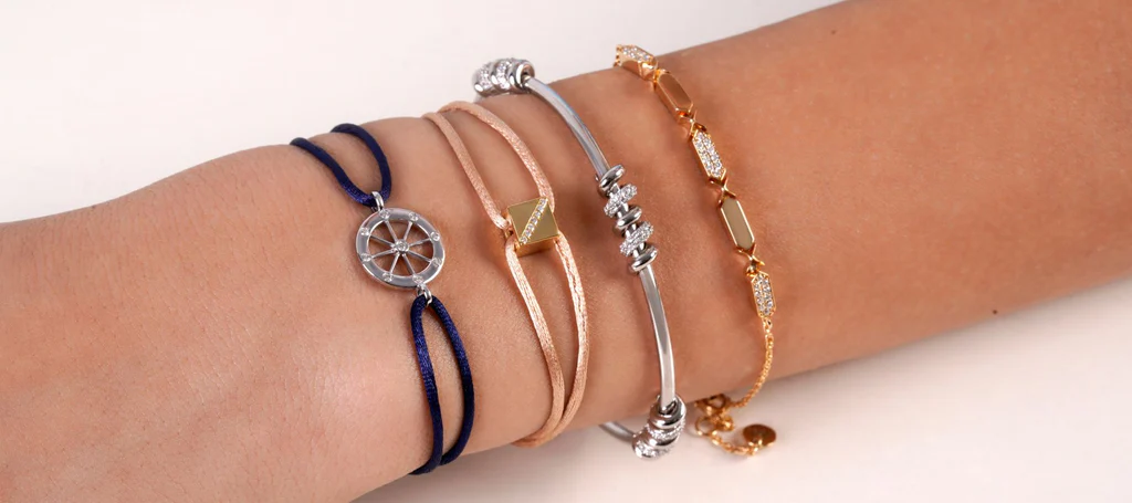 How to Style Flexible Bracelets for Daily & Party Wear