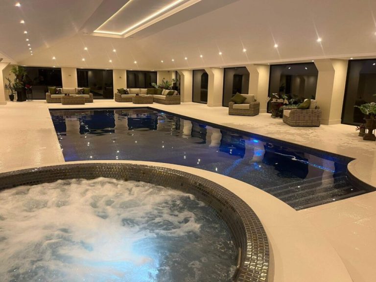 Five Signs Your Swimming Pool Needs a Safety Upgrade